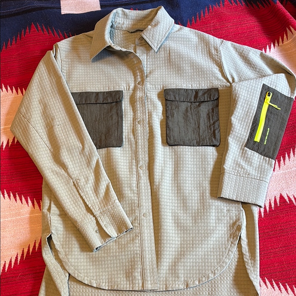 Women’s lululemon grid fleece sage green and forest green hiking over shirt